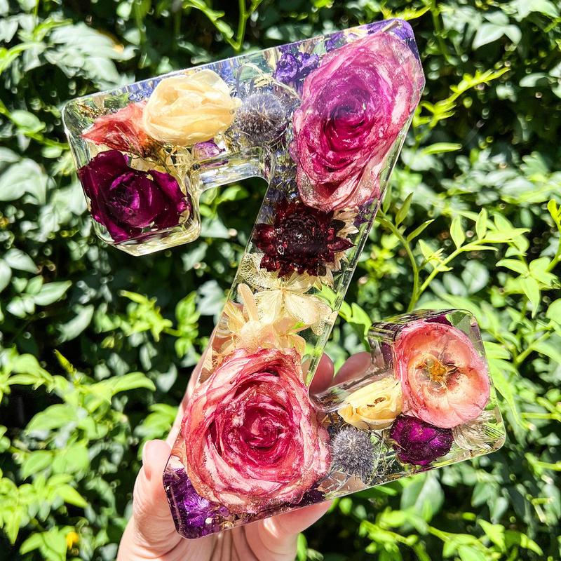 Floral 26 Letters Night Lights - Resin Art Alphabet 评论和价格